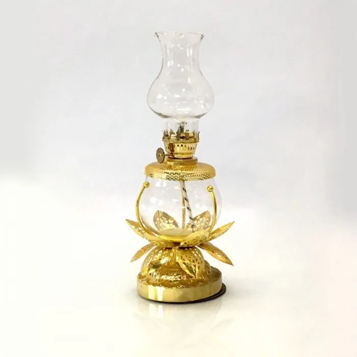 Mẫu đèn dầu thờ cúng gia tiên với thiết kế tinh xảo, ấn tượng