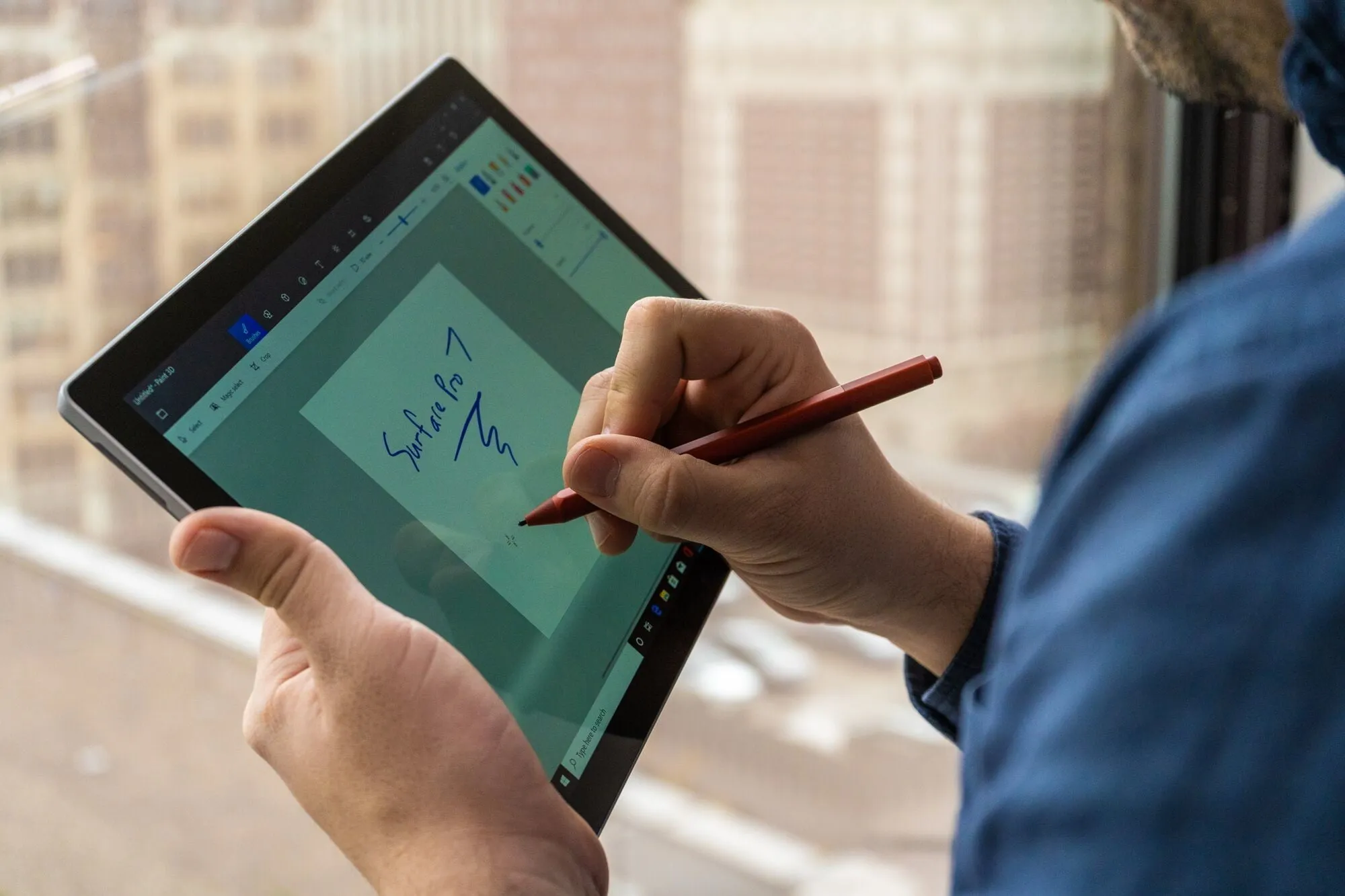 Máy tính bảng và bút Microsoft Surface Pro 7
