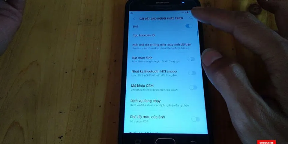 Cách bật chế độ tối trên điện thoại Samsung j7