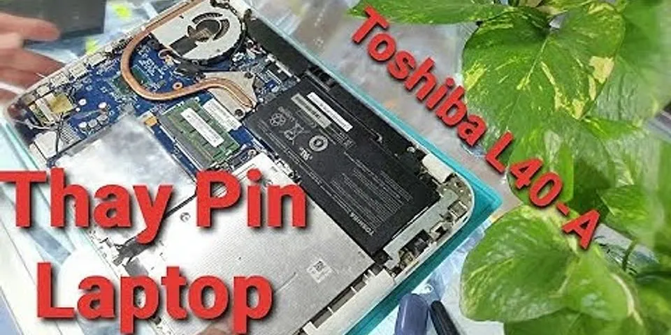 Tháo bàn phím laptop Toshiba