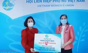 Hội LHPN Việt Nam tiếp nhận 2.300 phần quà san sẻ yêu thương trị giá 700 triệu đồng